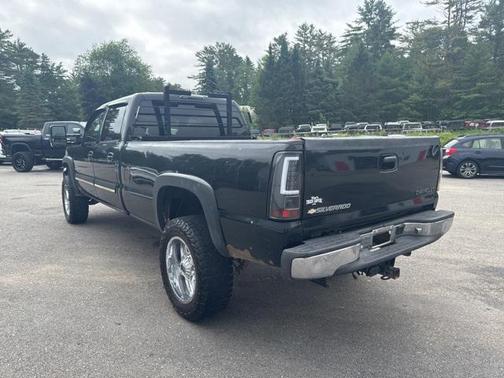 2005 Chevrolet Silverado 2500 LT H/D Crew Cab