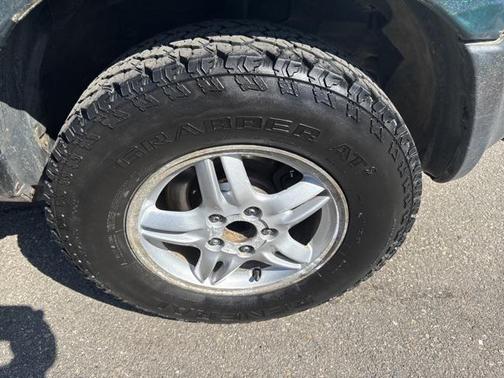 2000 Toyota RAV4 Base