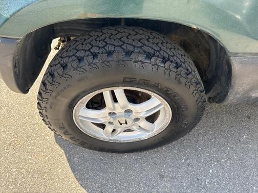 2000 Toyota RAV4 Base