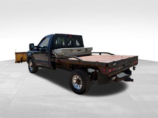 Black 1999 Ford F-350 XLT