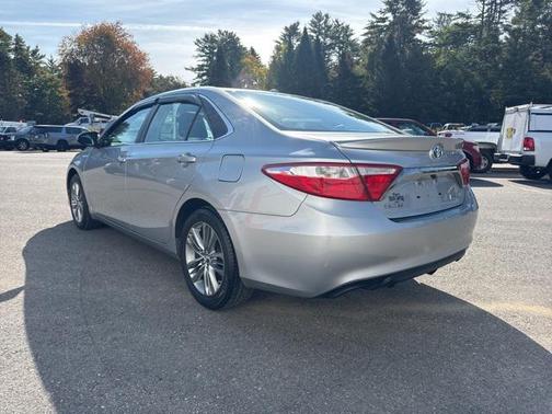 2015 Toyota Camry Hybrid SE