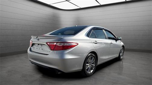 2015 Toyota Camry Hybrid SE