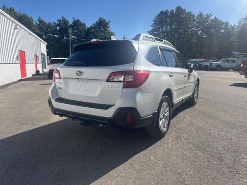 2018 Subaru Outback 2.5i Premium