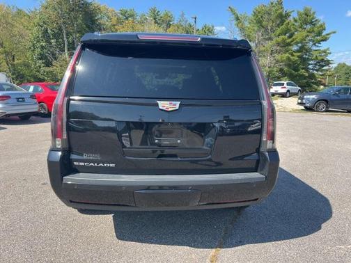 2020 Cadillac Escalade Luxury