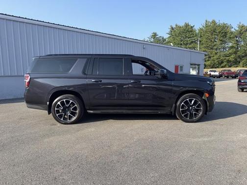 2022 Chevrolet Suburban RST