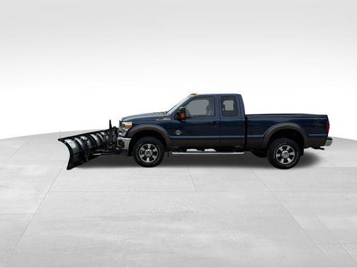 Blue 2016 Ford F-350 Lariat
