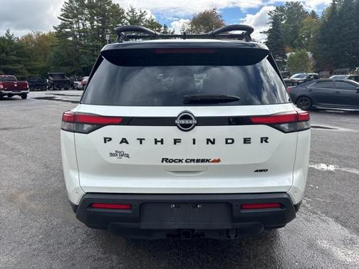 2024 Nissan Pathfinder Rock Creek 4WD