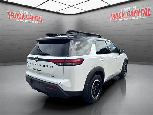 2024 Nissan Pathfinder Rock Creek 4WD
