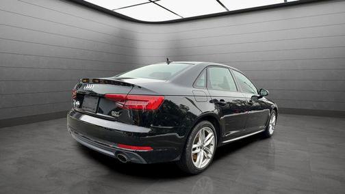 2017 Audi A4 Season of Audi Premium