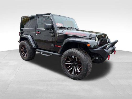 Black Clearcoat 2014 Jeep Wrangler Sahara