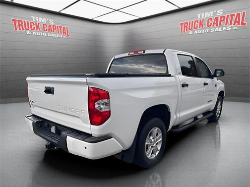 2017 Toyota Tundra SR5