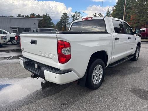 2017 Toyota Tundra SR5