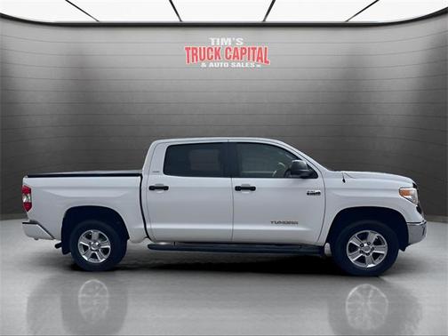 2017 Toyota Tundra SR5