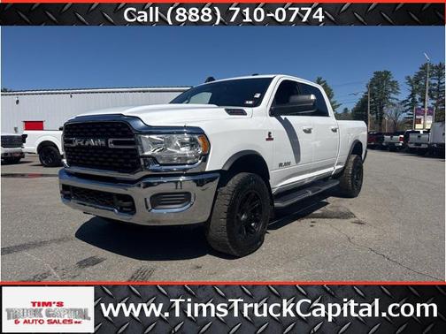 2022 RAM 2500 Big Horn Crew Cab 4x4 6'4' Box