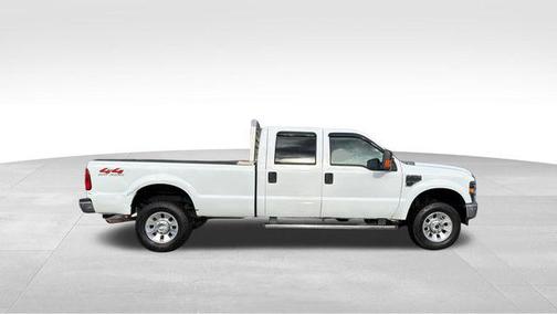 White 2009 Ford F-350 Lariat