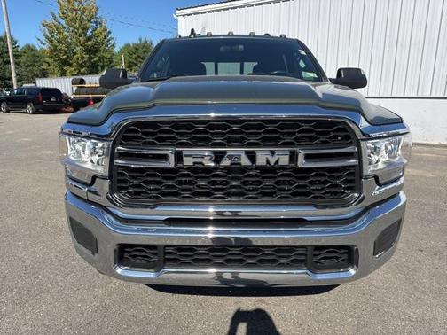 2021 RAM 2500 Tradesman Crew Cab 4x4 6'4' Box