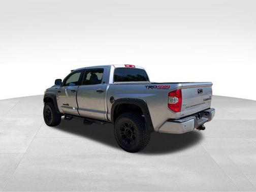 Silver Sky Metallic 2016 Toyota Tundra SR5