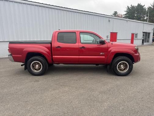 2015 Toyota Tacoma Base