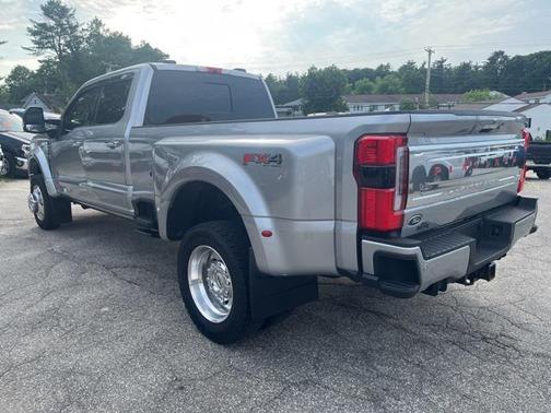 2024 Ford F-450 Platinum