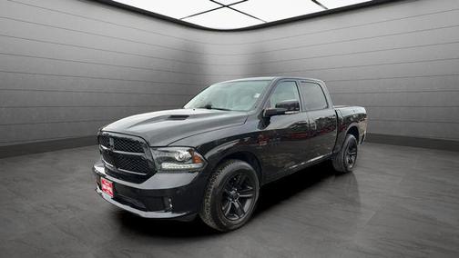 2017 RAM 1500 Night Crew Cab 4x4 5'7' Box