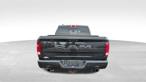 2017 RAM 1500 Night Crew Cab 4x4 5'7' Box