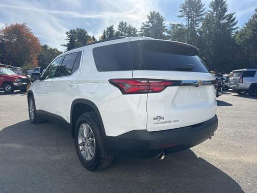 2022 Chevrolet Traverse LT Cloth