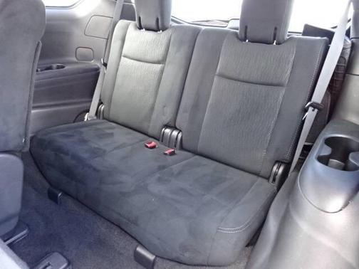 Gun Metallic 2015 Nissan Pathfinder SL