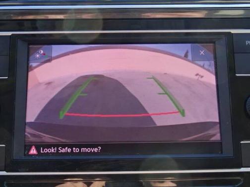 2018 Volkswagen Tiguan 2.0T SEL Premium