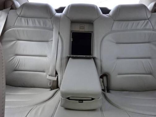 2001 Cadillac DeVille Base