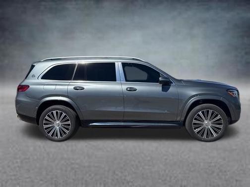 Selenite Grey Metallic 2026 Mercedes-Benz Maybach GLS 600