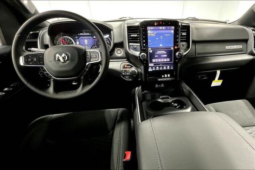 Diamond Black Crystal Pearlcoat 2026 RAM 1500 Big Horn/Lone Star