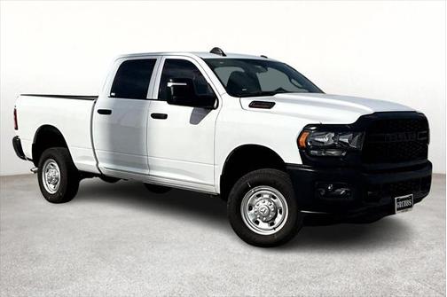 2024 RAM 2500 Tradesman Crew Cab 4x4 6'4' Box