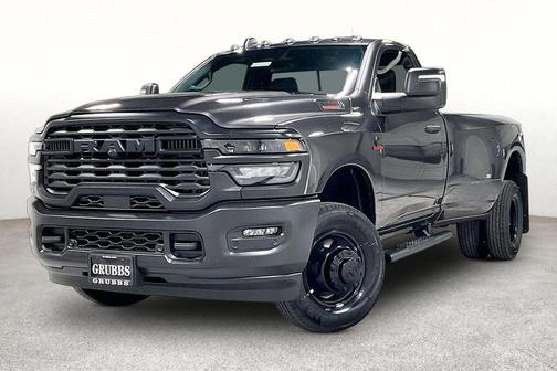Granite Crystal Metallic Clearcoat 2027 RAM 3500 Tradesman