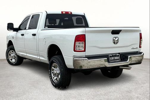 2024 RAM 2500 Tradesman Crew Cab 4x4 6'4' Box
