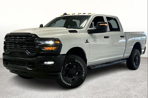 2025 RAM 2500 Tradesman Crew Cab 4x4 6'4' Box