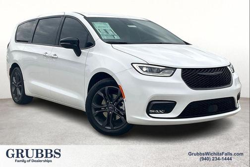 2026 Chrysler Pacifica L