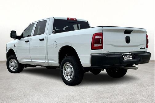 2024 RAM 2500 Tradesman Crew Cab 4x4 6'4' Box