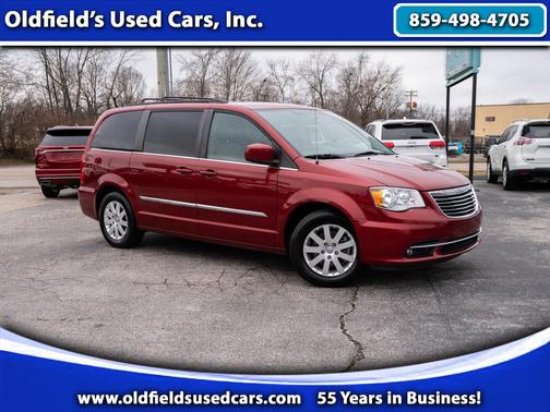 2016 Chrysler Town & Country Touring