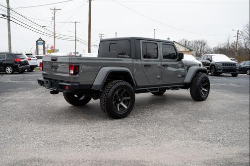2022 Jeep Gladiator Sport S