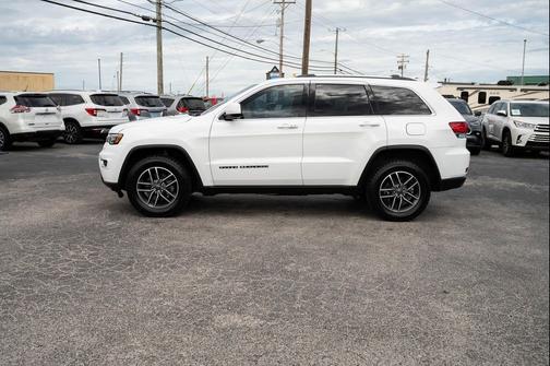2020 Jeep Grand Cherokee Laredo