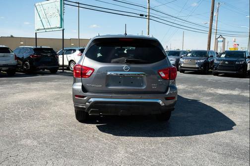2018 Nissan Pathfinder Platinum