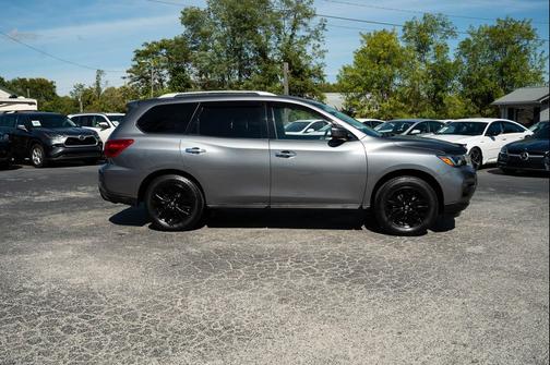 2018 Nissan Pathfinder Platinum