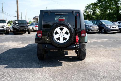 2011 Jeep Wrangler Unlimited Sahara