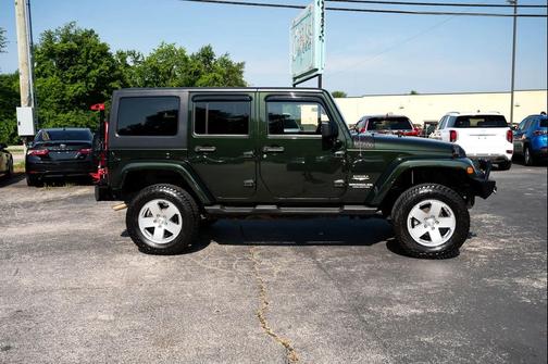 2011 Jeep Wrangler Unlimited Sahara