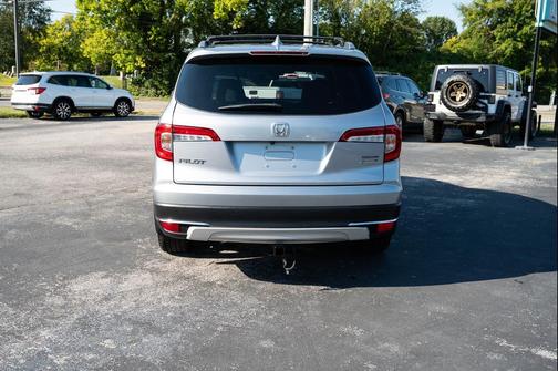 2019 Honda Pilot Touring 8-Passenger