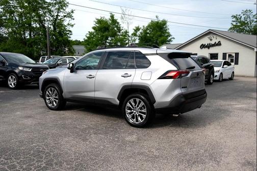 2020 Toyota RAV4 XLE Premium