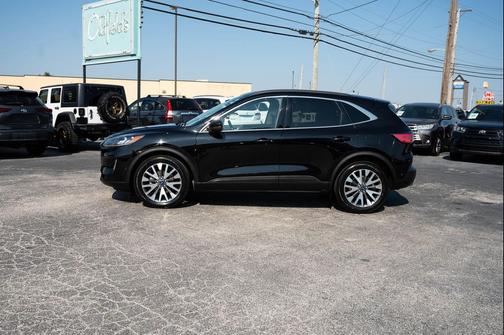 2020 Ford Escape Titanium