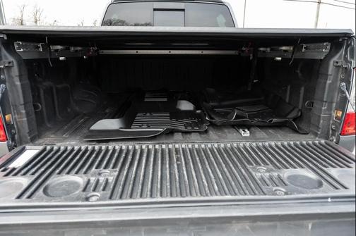 2017 Nissan Titan SL