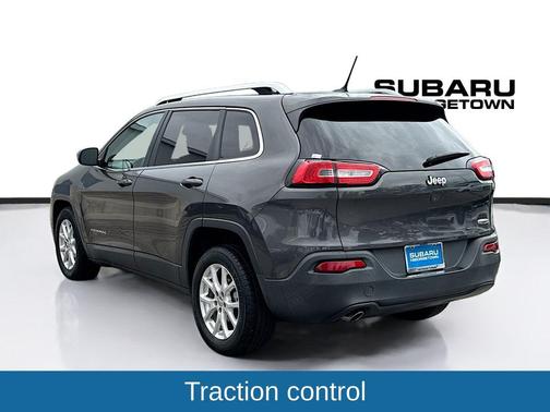 Gray / Black 2015 Jeep Cherokee Latitude
