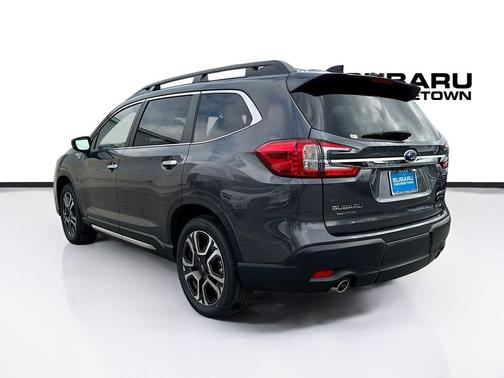 Magnetite Gray Metallic 2026 Subaru Ascent Touring